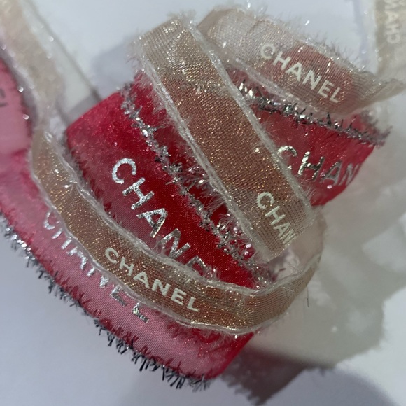 Genuine Chanel Ribbon Red Sheer Holiday 100% authentic ONE YARD - Picture 5 of 6